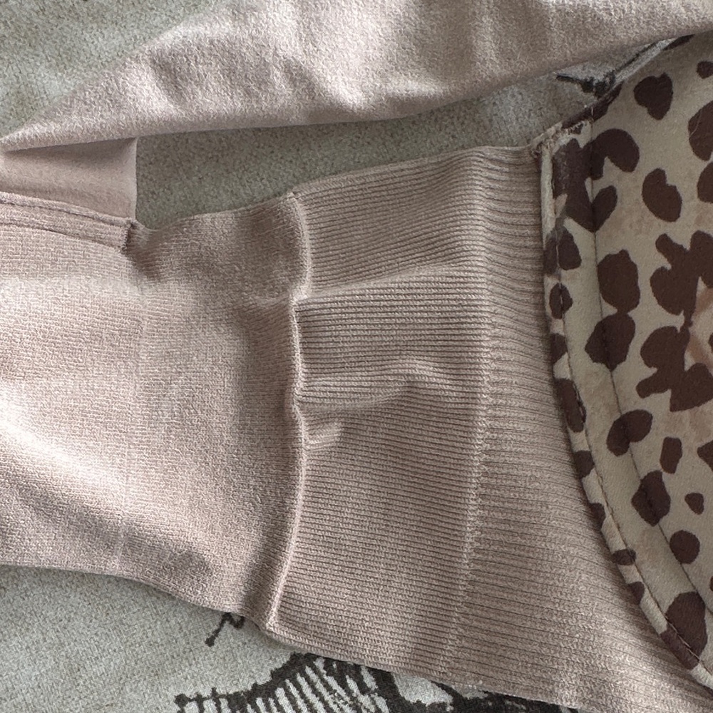 Women’s Padded Bra set!  Brown and Cream 3 great like new bras - spanx, VS & - Picture 5 of 13